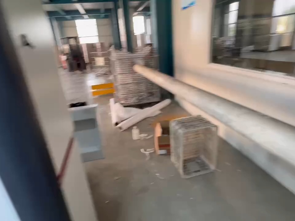 HFQL-GK系列全自動(dòng)高速龍門式不干膠分切機(jī)（高速800米），自動(dòng)推料